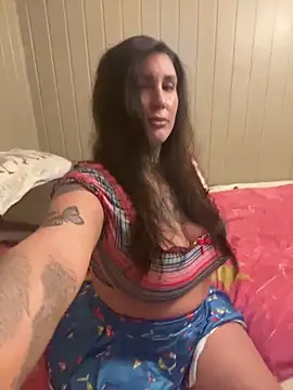 Badgyalbella online show from 17, 4, 2026