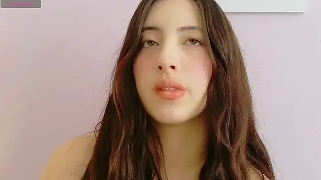 Snapshot of Rebbecawhite_meow chatting on 7, 6, 2026 Rebbecawhite meow online show from 7, 6, 2026