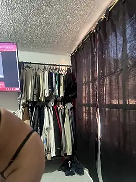KatianPierce online show from 20, 6, 2026