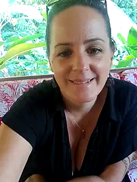 emiliemilf online show from 8, 6, 2026