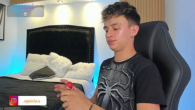 LiamWildx20 online show from 21, 6, 2026