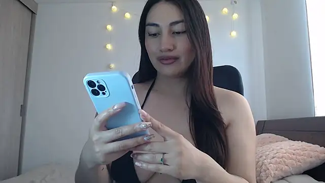Snapshot of nalafoster chatting on 14, 6, 2026 nalafoster online show from 14, 6, 2026