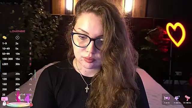LuxSopphia online show from 14, 6, 2026