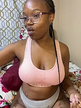 YummyMelanin117 online show from 22, 6, 2026