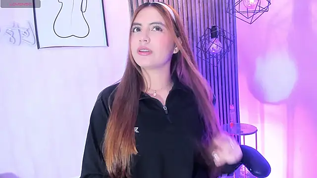 mialeia01 online show from 17, 6, 2026