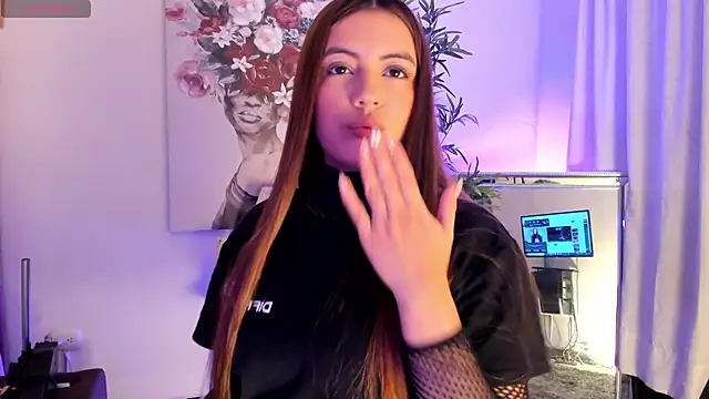 mialeia01 online show from 19, 6, 2026