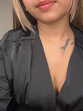 Scarlett 1819 online show from 5, 6, 2026