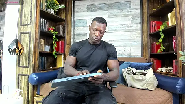 MarcusBlack  online show from 26, 5, 2026