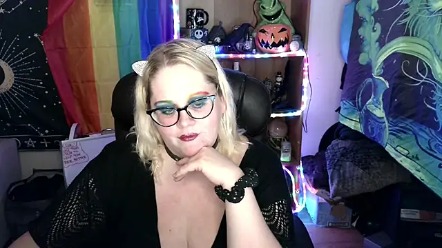 Kinky Witch online show from 14, 6, 2026