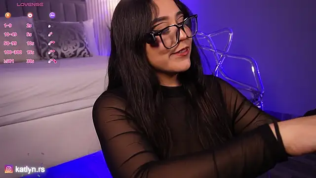 KatlynRous online show from 16, 6, 2026