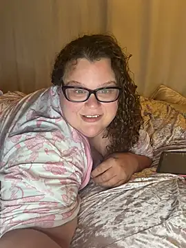 Fatpussybigass online show from 8, 7, 2026
