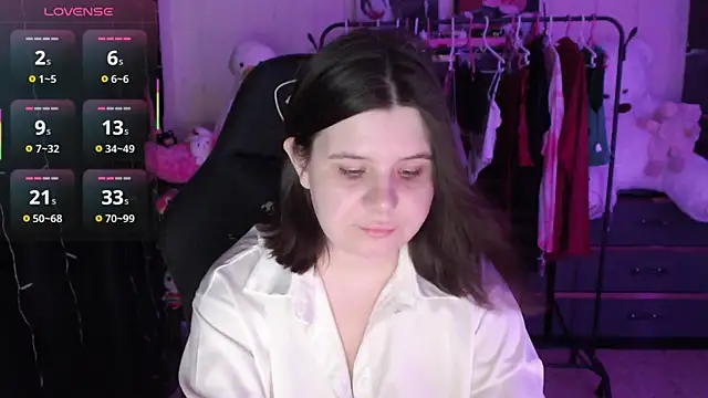 AmyVibess online show from 12, 6, 2026