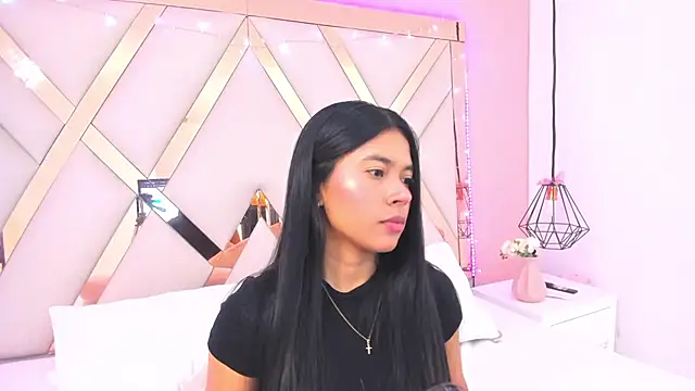 Snapshot of samantaa_shy chatting on 15, 6, 2026 samantaa shy online show from 15, 6, 2026