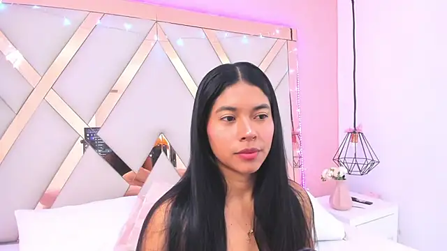 Snapshot of samantaa_shy chatting on 15, 6, 2026 samantaa shy online show from 15, 6, 2026