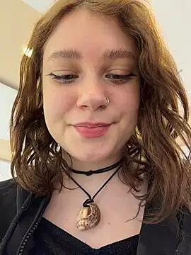 lucy-joy online show from 18, 6, 2026