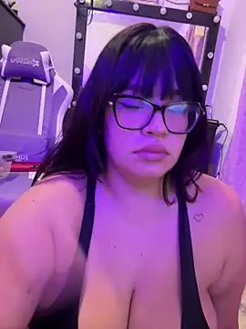 Emily Taylor2 online show from 31, 5, 2026