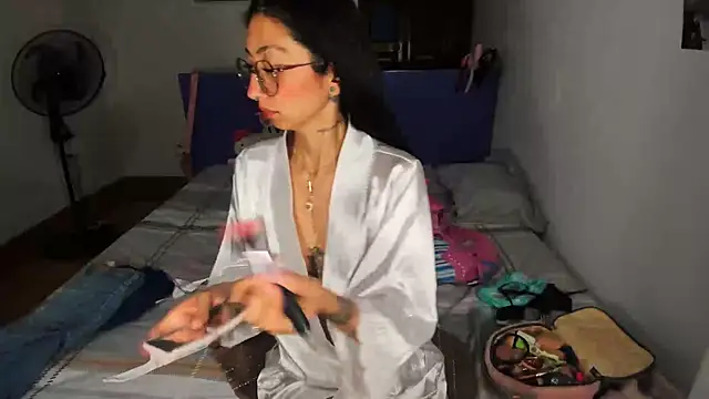 Anais lux online show from 16, 5, 2026