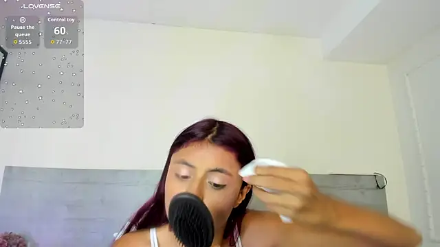 sunnyWhitee online show from 22, 6, 2026