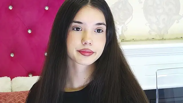 Snapshot of AlexisDevine chatting on 18, 6, 2026 AlexisDevine online show from 18, 6, 2026