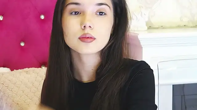Snapshot of AlexisDevine chatting on 21, 6, 2026 AlexisDevine online show from 21, 6, 2026