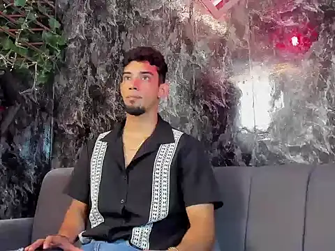 Snapshot of prince_arthur77 chatting on 5, 6, 2026 prince arthur77 online show from 5, 6, 2026