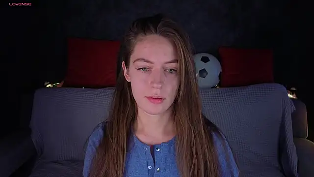 Agnes Wells online show from 15, 6, 2026