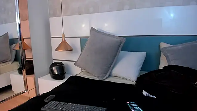 Ashkoreh online show from 10, 6, 2026