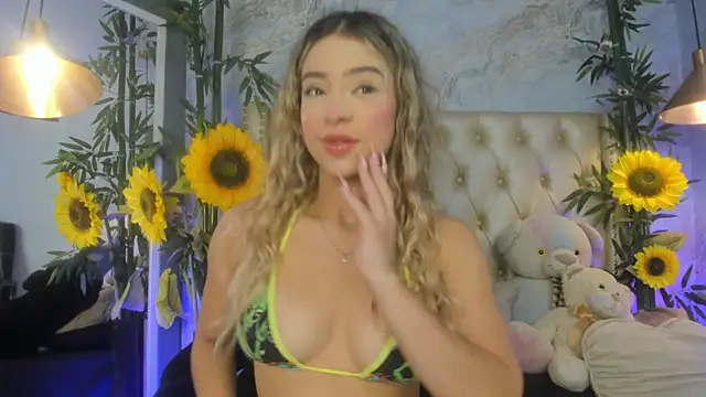 Snapshot of LittleeJaz chatting on 22, 5, 2026 LittleeJaz online show from 22, 5, 2026
