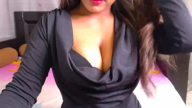 Snapshot of nylaahh-12 chatting on 27, 5, 2026 nylaahh-12 online show from 27, 5, 2026