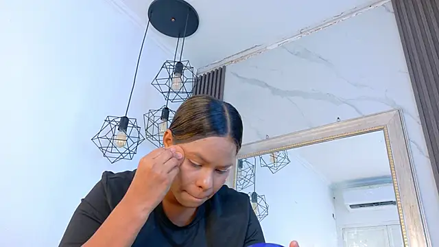 keyla mejia online show from 20, 6, 2026