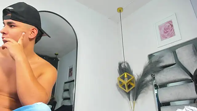 lianfox  online show from 19, 6, 2026