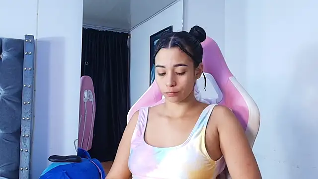 GraceWallace  online show from 13, 6, 2026