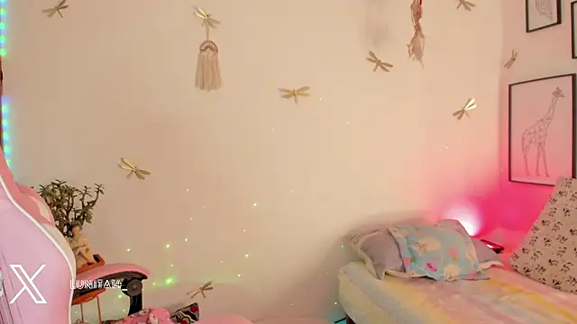 princessluna 19 online show from 12, 6, 2026