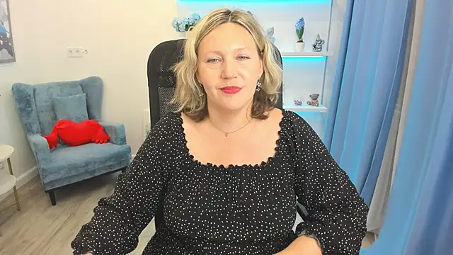 Snapshot of NinaStarle chatting on 19, 6, 2026 NinaStarle online show from 19, 6, 2026