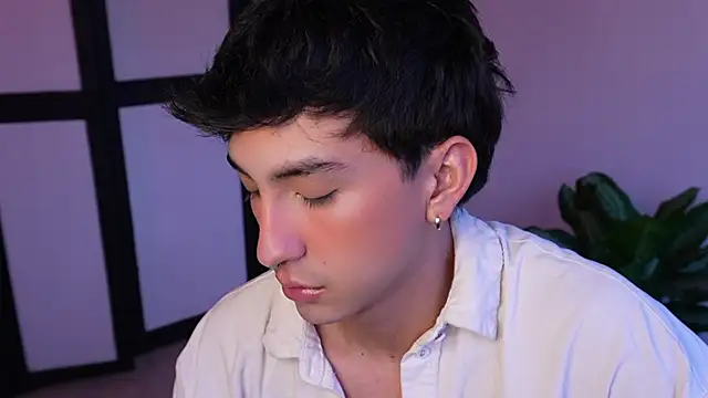sweettaaron01 online show from 7, 6, 2026