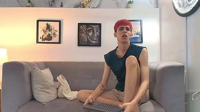 Snapshot of TWINKS_FRIENDS chatting on 26, 5, 2026 TWINKS FRIENDS online show from 26, 5, 2026
