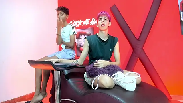 Snapshot of TWINKS_FRIENDS chatting on 16, 6, 2026 TWINKS FRIENDS online show from 16, 6, 2026