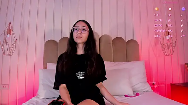 juliie star online show from 19, 6, 2026