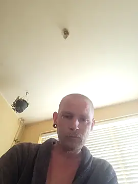 piercingpik online show from 4, 6, 2026