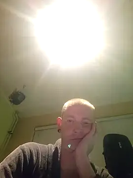 piercingpik online show from 15, 6, 2026