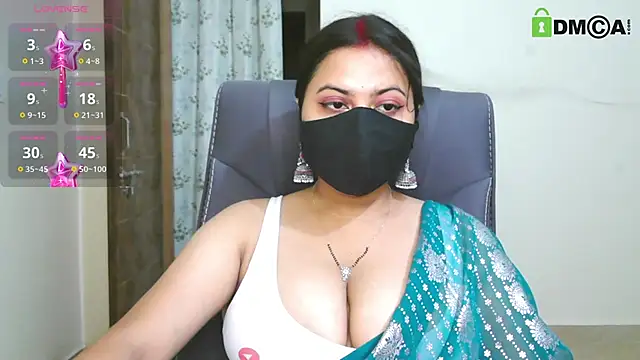SassyWildCouple online show from 4, 6, 2026