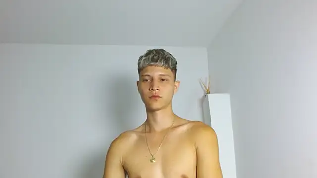 Twinkcock22 online show from 9, 6, 2026