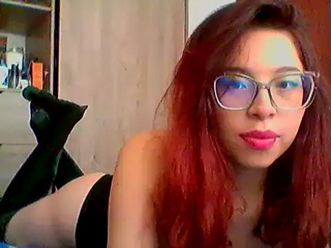 Snapshot of TsukiCherry chatting on 1, 6, 2026 TsukiCherry online show from 1, 6, 2026