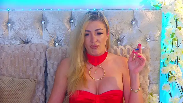 Izabellle02 online show from 20, 6, 2026