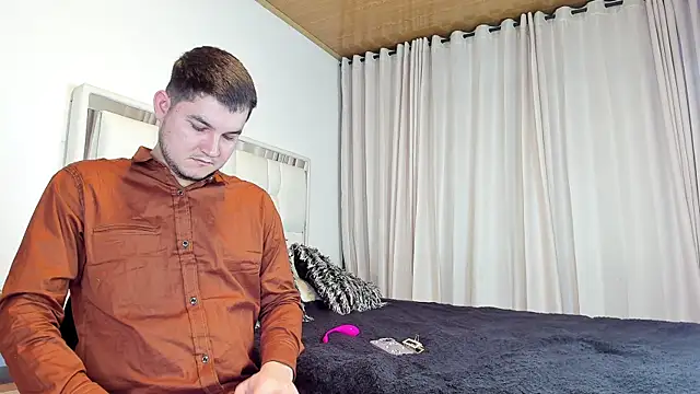 CameronyMartinn online show from 7, 6, 2026