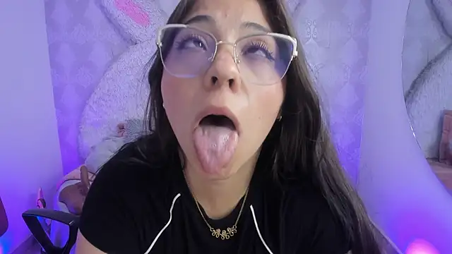 Snapshot of Sarita_jane chatting on 5, 6, 2026 Sarita jane online show from 5, 6, 2026