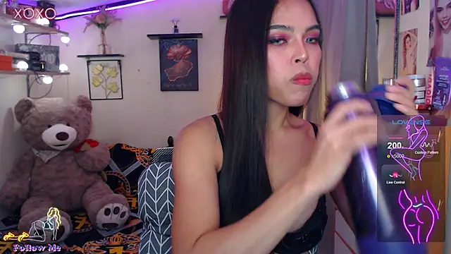 izabella moore online show from 12, 6, 2026
