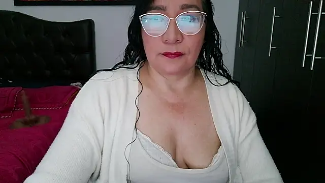 Grace mature milf online show from 15, 6, 2026