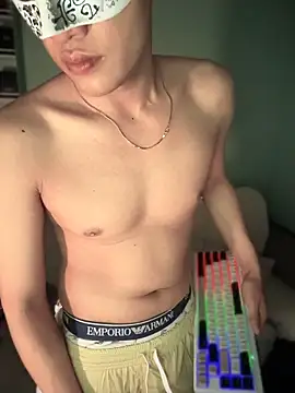 boyhigh1997 online show from 26, 5, 2026