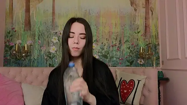 IvoryWood  online show from 14, 6, 2026